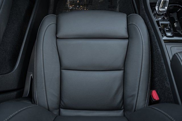 New 2026 Volvo XC40 B5 Plus w/ Protection Package Premier image 32