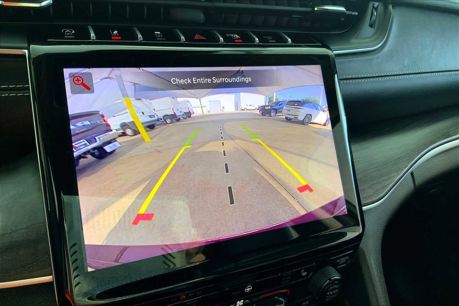 Used 2024 Jeep Grand Cherokee Limited image 26