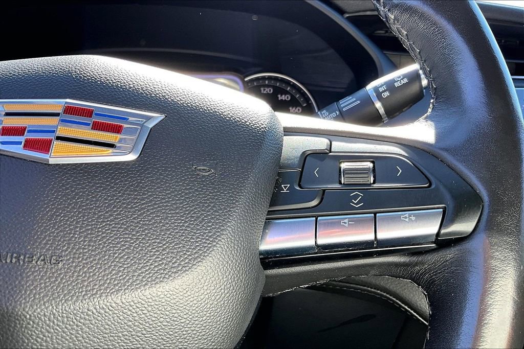 Used 2023 Cadillac XT4 Premium Luxury image 28