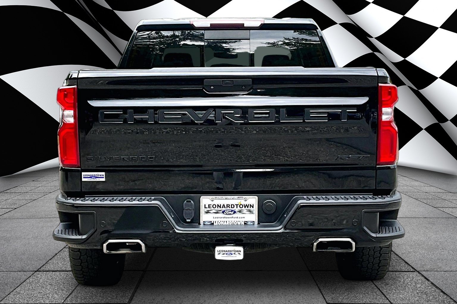 Used 2021 Chevrolet Silverado 1500 RST AWD/4WD image 4