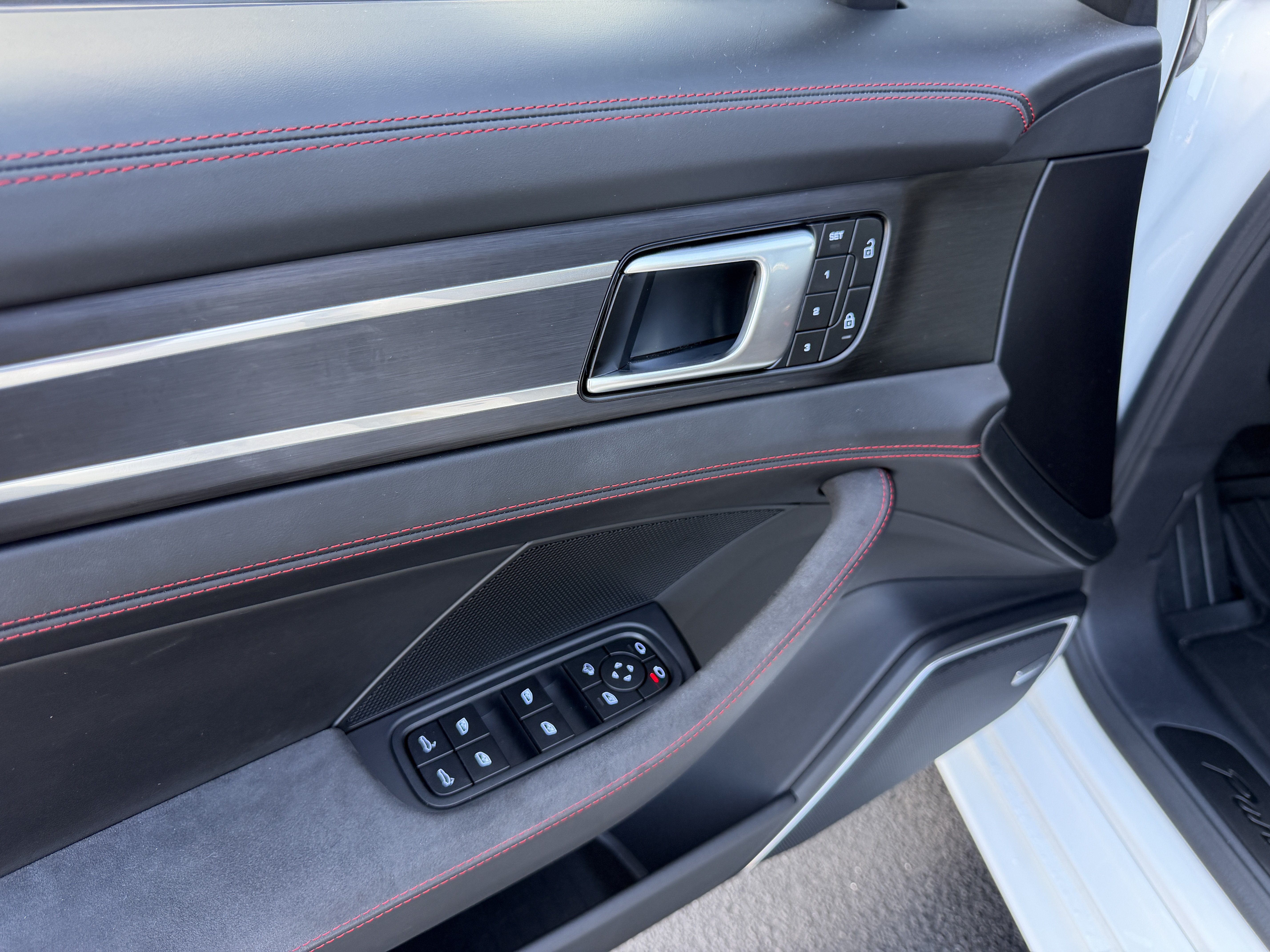 Certified 2023 Porsche Panamera GTS AWD/4WD image 23