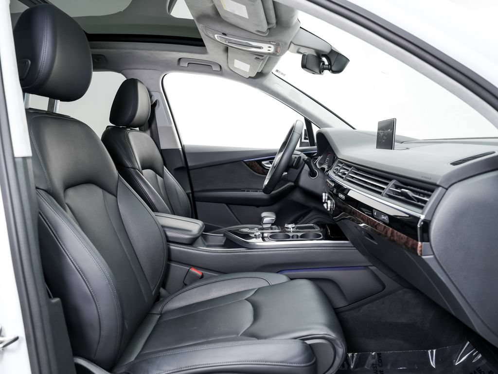 Used 2018 Audi Q7 3.0T Prestige AWD/4WD image 23