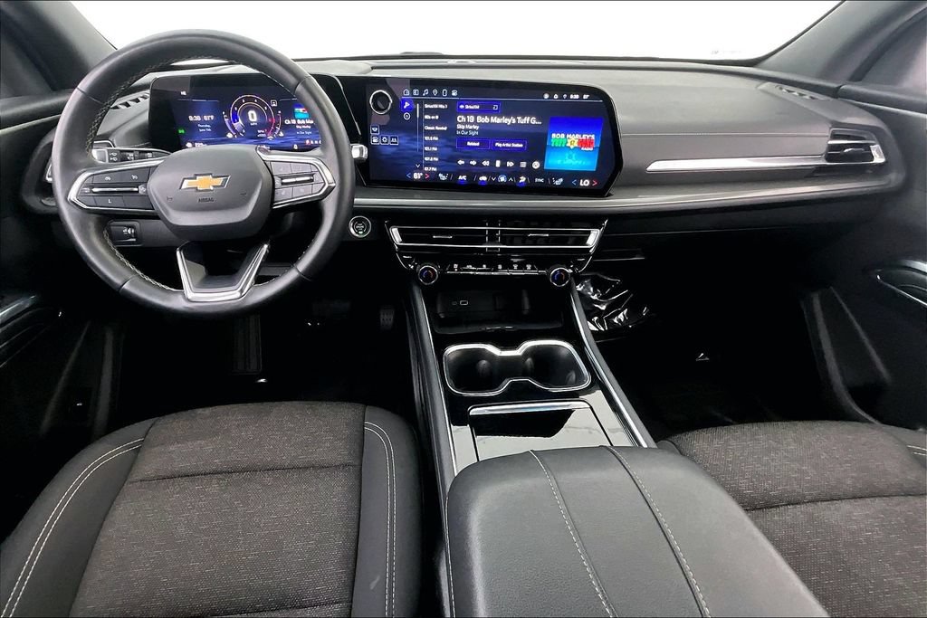 Used 2024 Chevrolet Traverse LT FWD image 20
