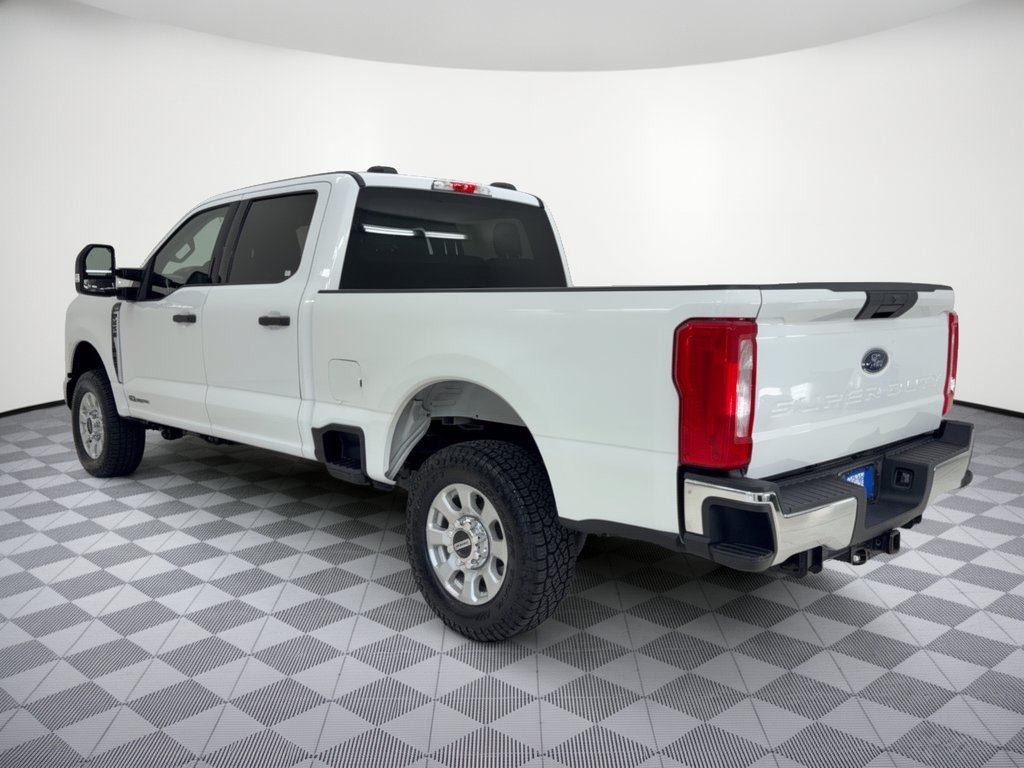 Certified 2024 Ford F250 XLT AWD/4WD image 3