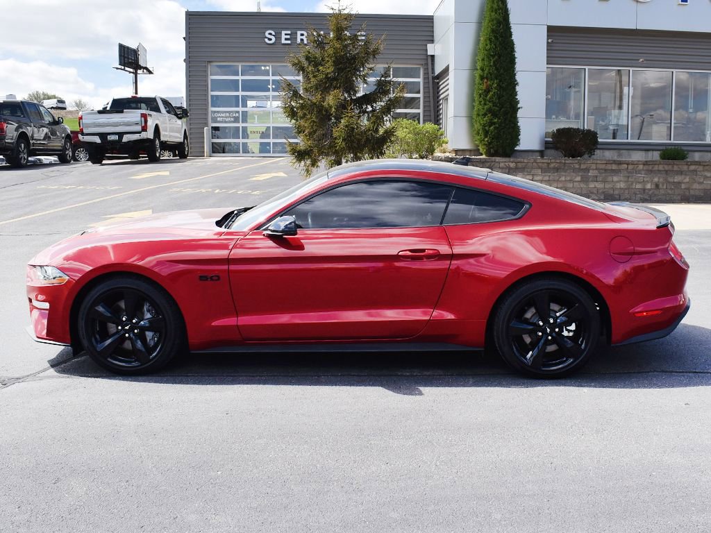 Used 2021 Ford Mustang GT Premium w/ Equipment Group 401A RWD image 2