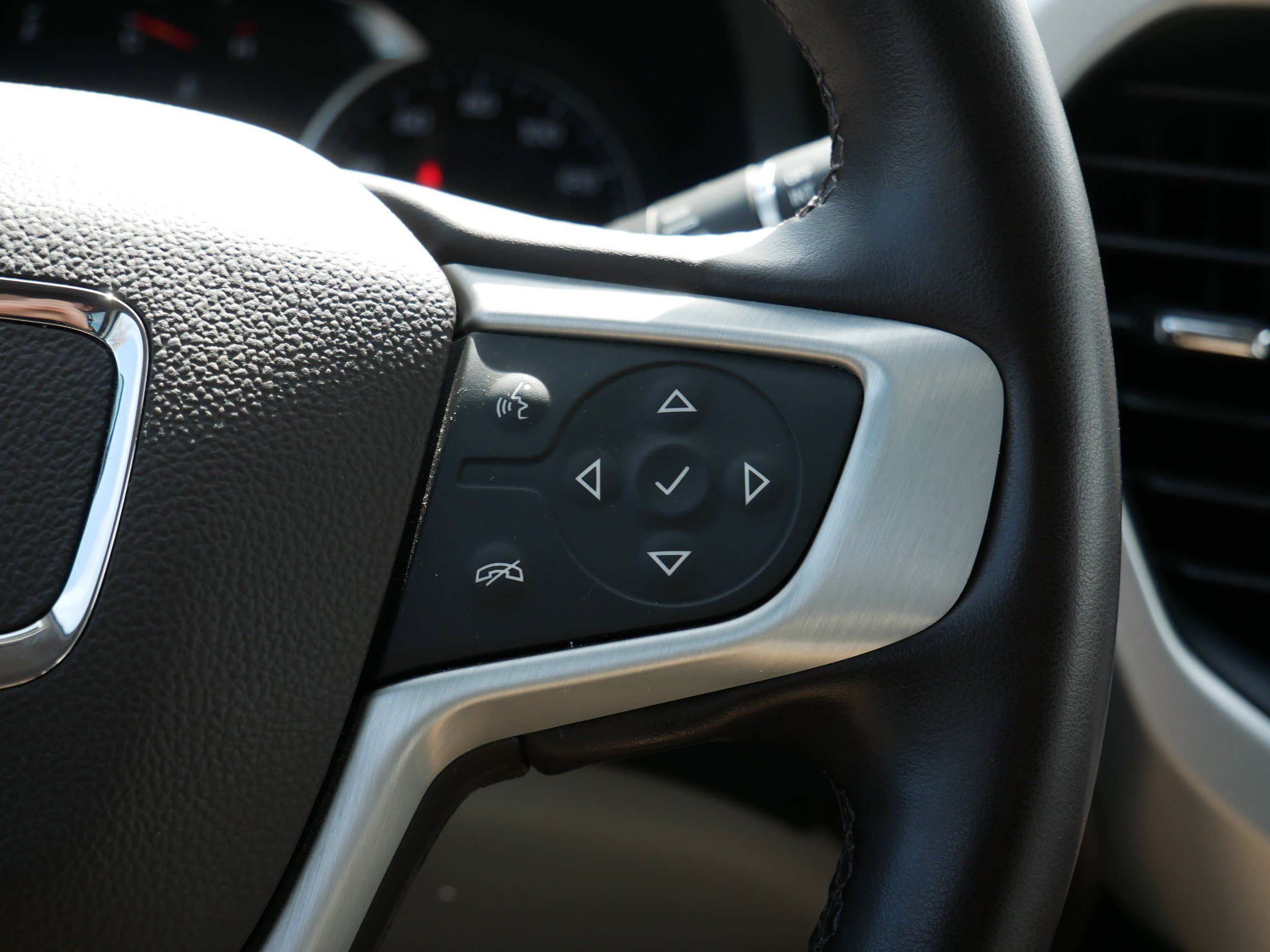 Used 2023 GMC Acadia SLT w/ Preferred Package FWD image 28