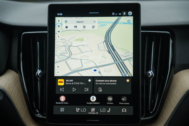 Certified 2026 Volvo XC60 B5 Plus AWD/4WD image 23