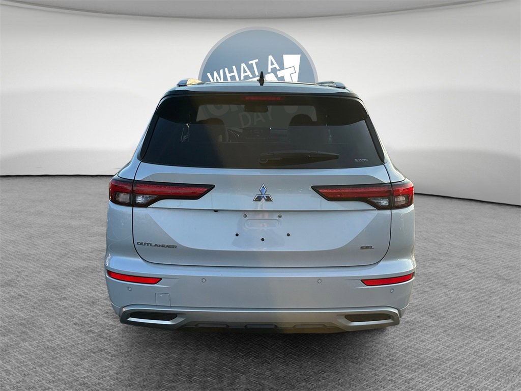 Used 2024 Mitsubishi Outlander SEL image 5