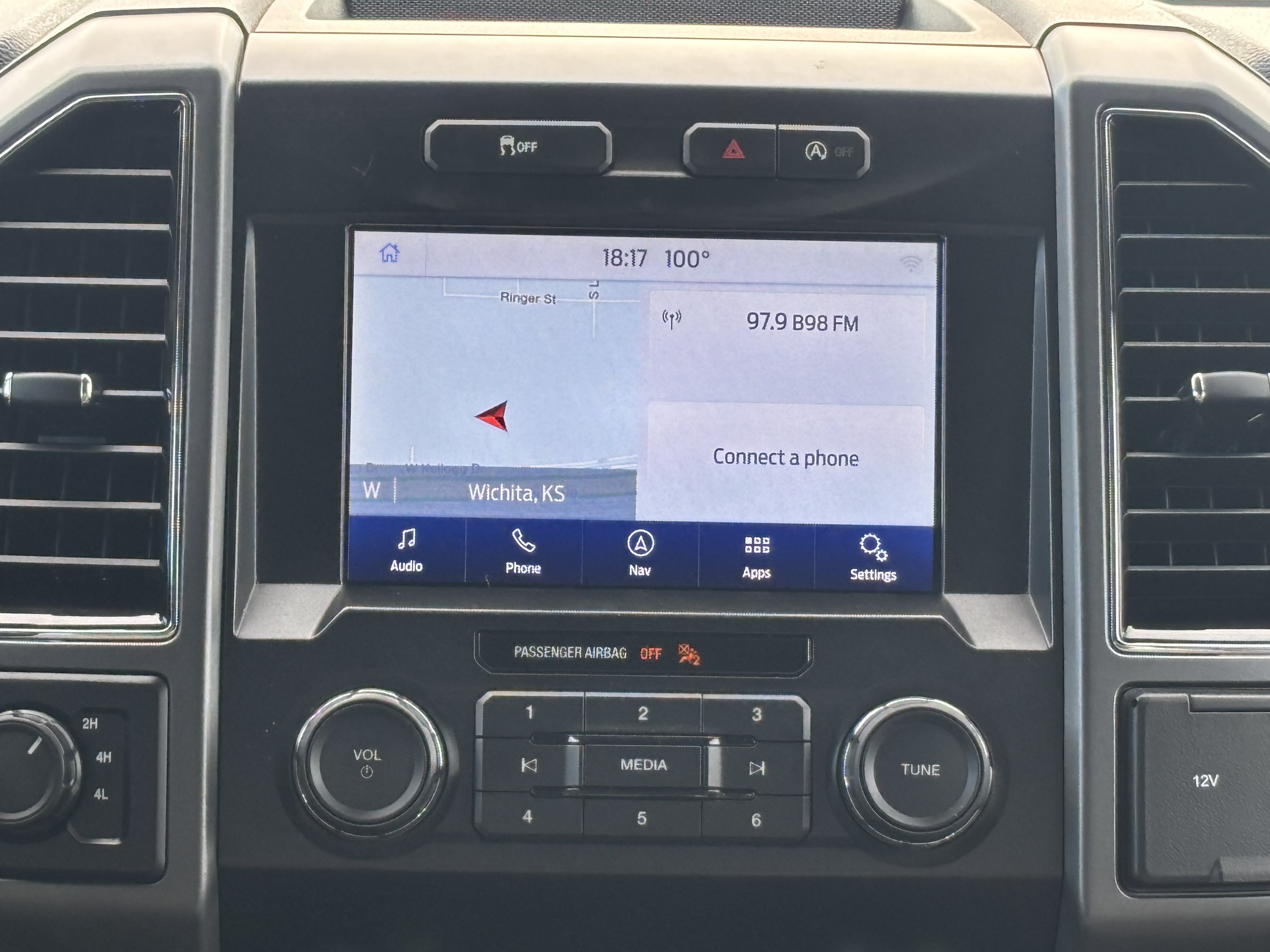 Used 2020 Ford F150 XLT w/ Equipment Group 302A Luxury AWD/4WD image 12
