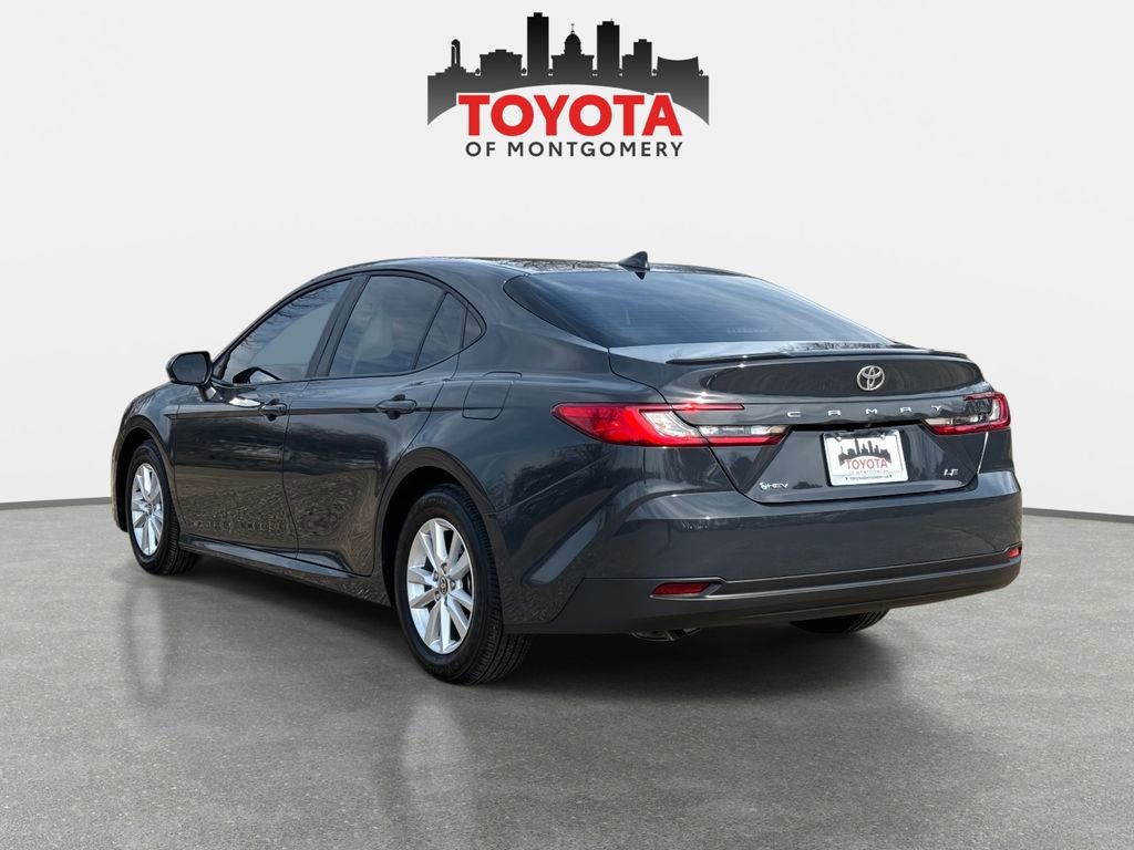 Used 2025 Toyota Camry LE w/ Convenience Package image 5