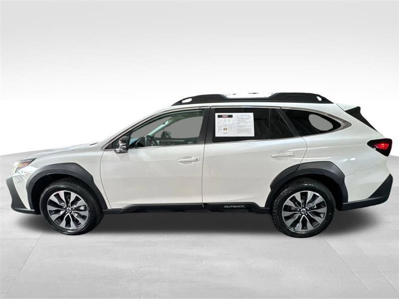 Used 2024 Subaru Outback Limited AWD/4WD image 8