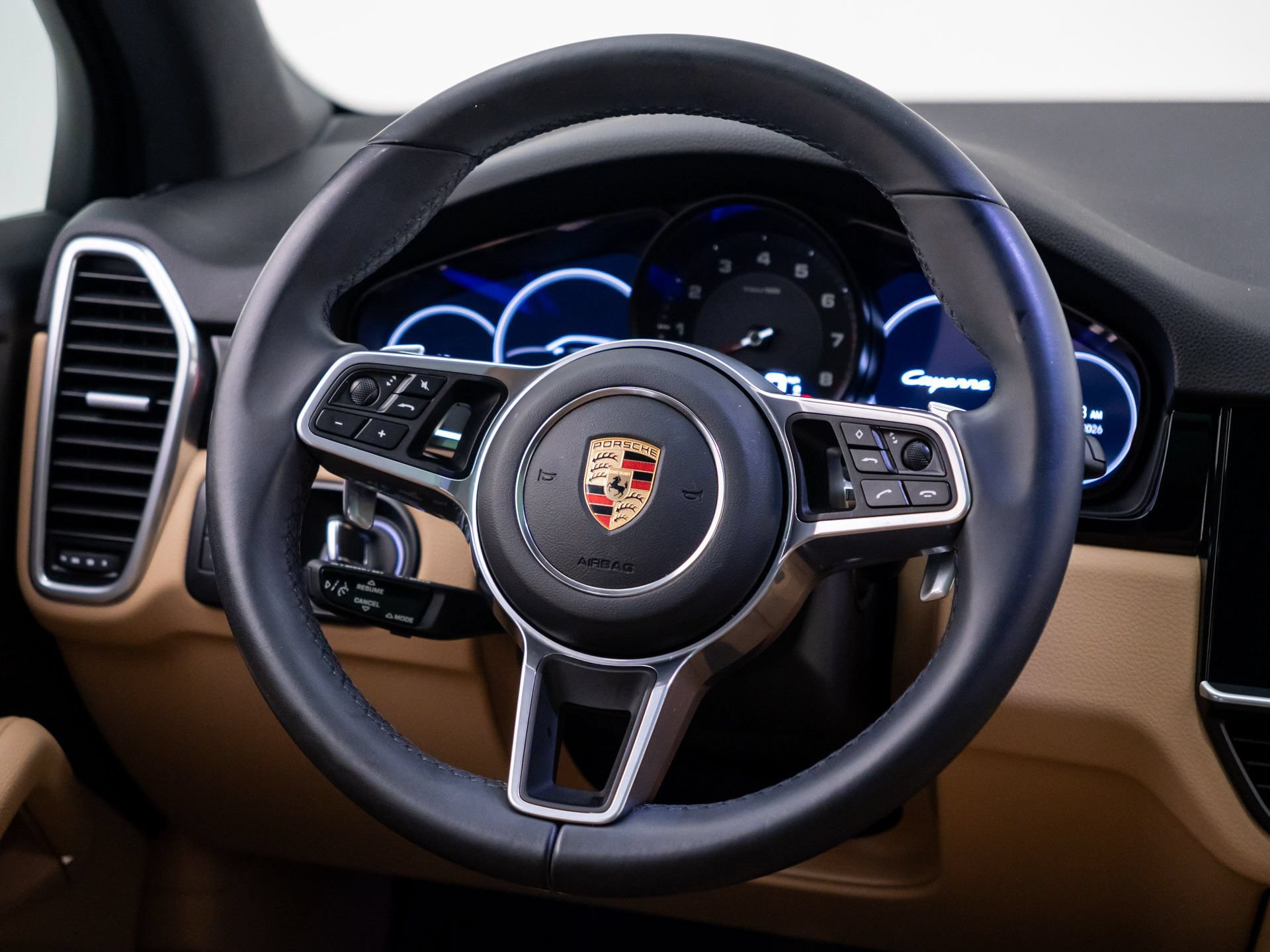 Certified 2023 Porsche Cayenne AWD/4WD image 12