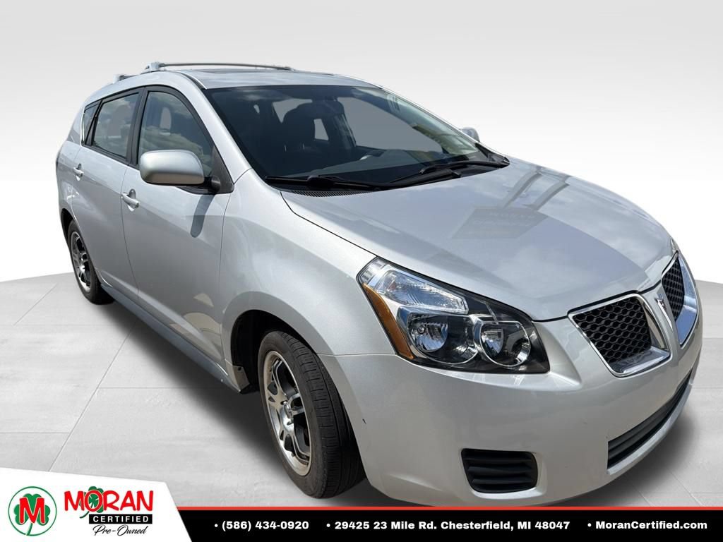 Used 2009 Pontiac Vibe w/ Sun And Sound Package FWD image 2