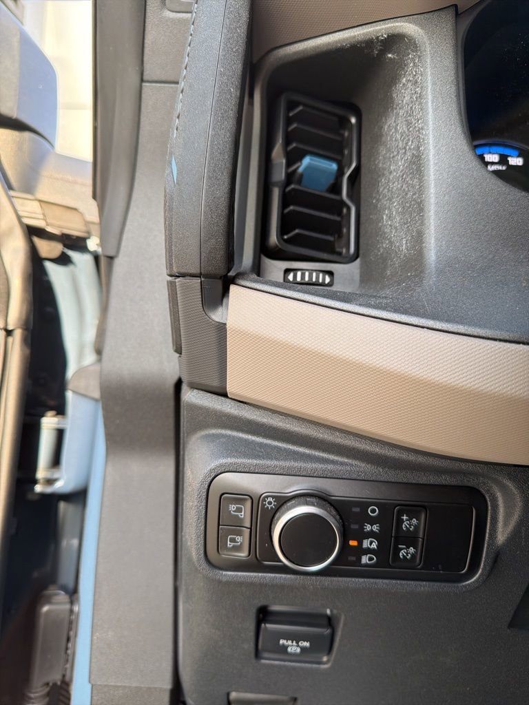 Used 2024 Ford Bronco Wildtrak image 34