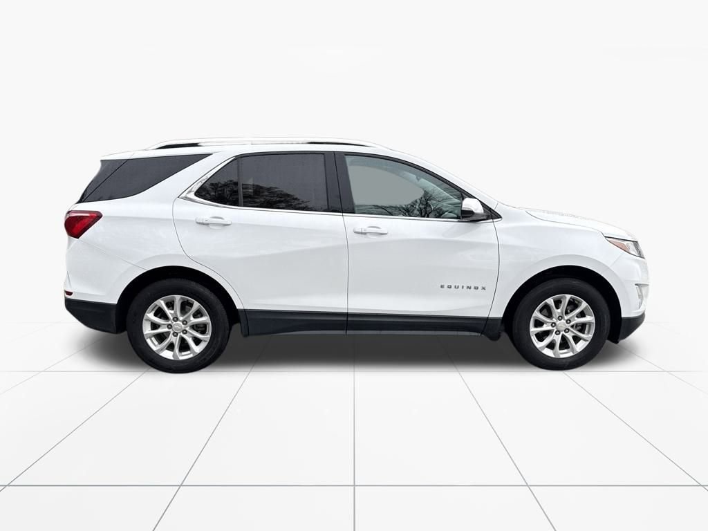 Used 2018 Chevrolet Equinox LT w/ Sun & Infotainment Package image 10