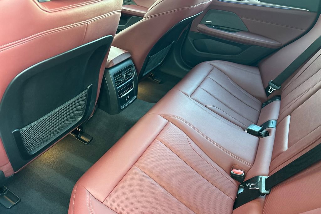 Used 2024 BMW i4 eDrive35 image 12