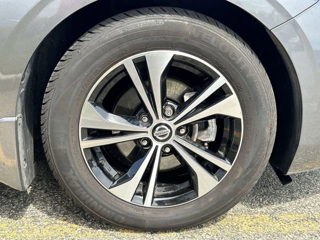 Certified 2022 Nissan Sentra SV FWD image 13