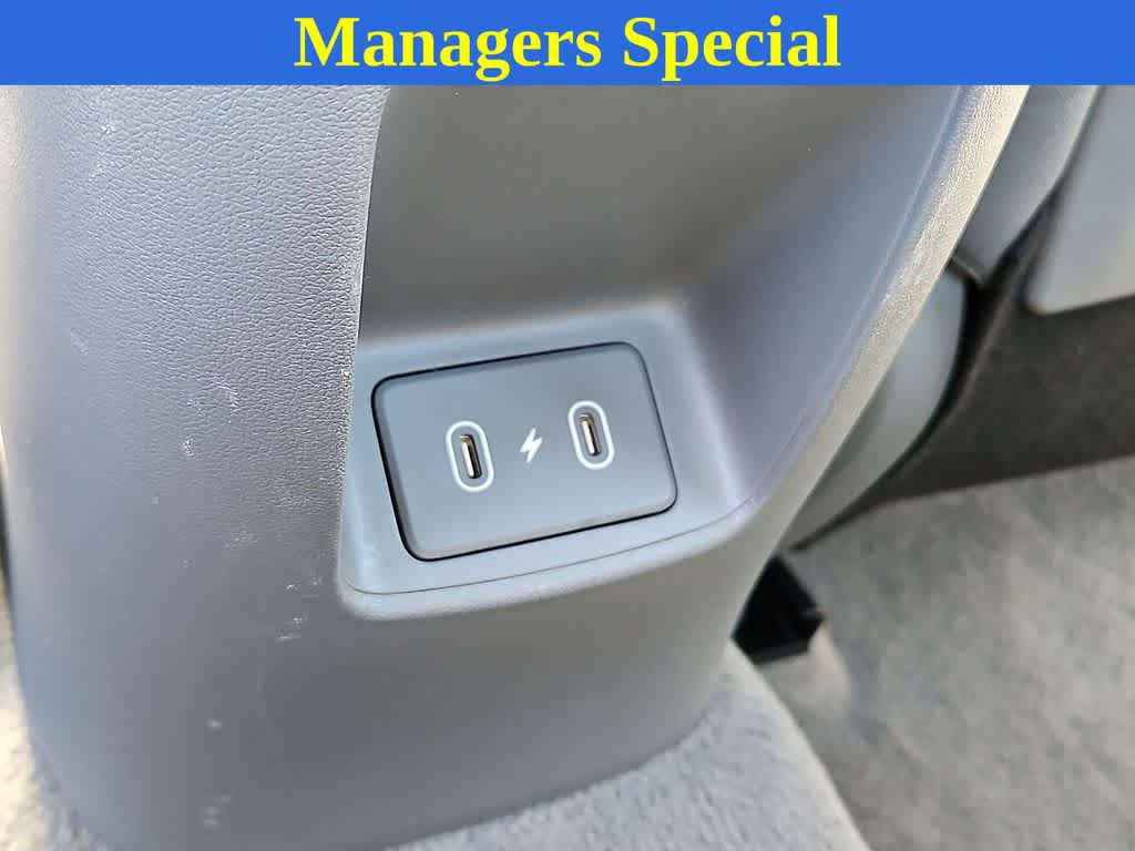 Used 2024 Hyundai Elantra SEL w/ Convenience Package FWD image 28