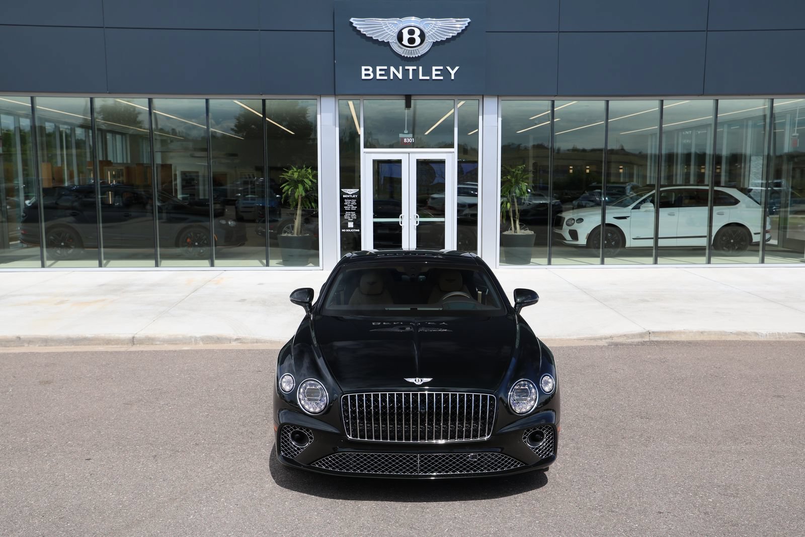 Used 2024 Bentley Continental GT Azure AWD/4WD image 18