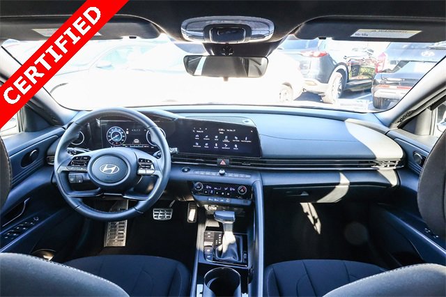 Certified 2025 Hyundai Elantra SEL image 14