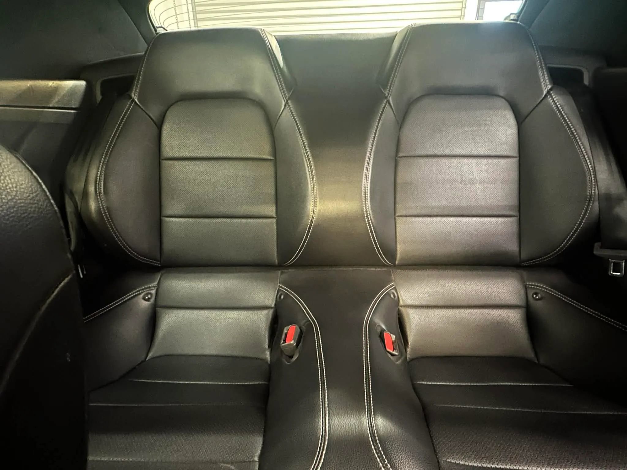 Used 2022 Ford Mustang Premium RWD image 39