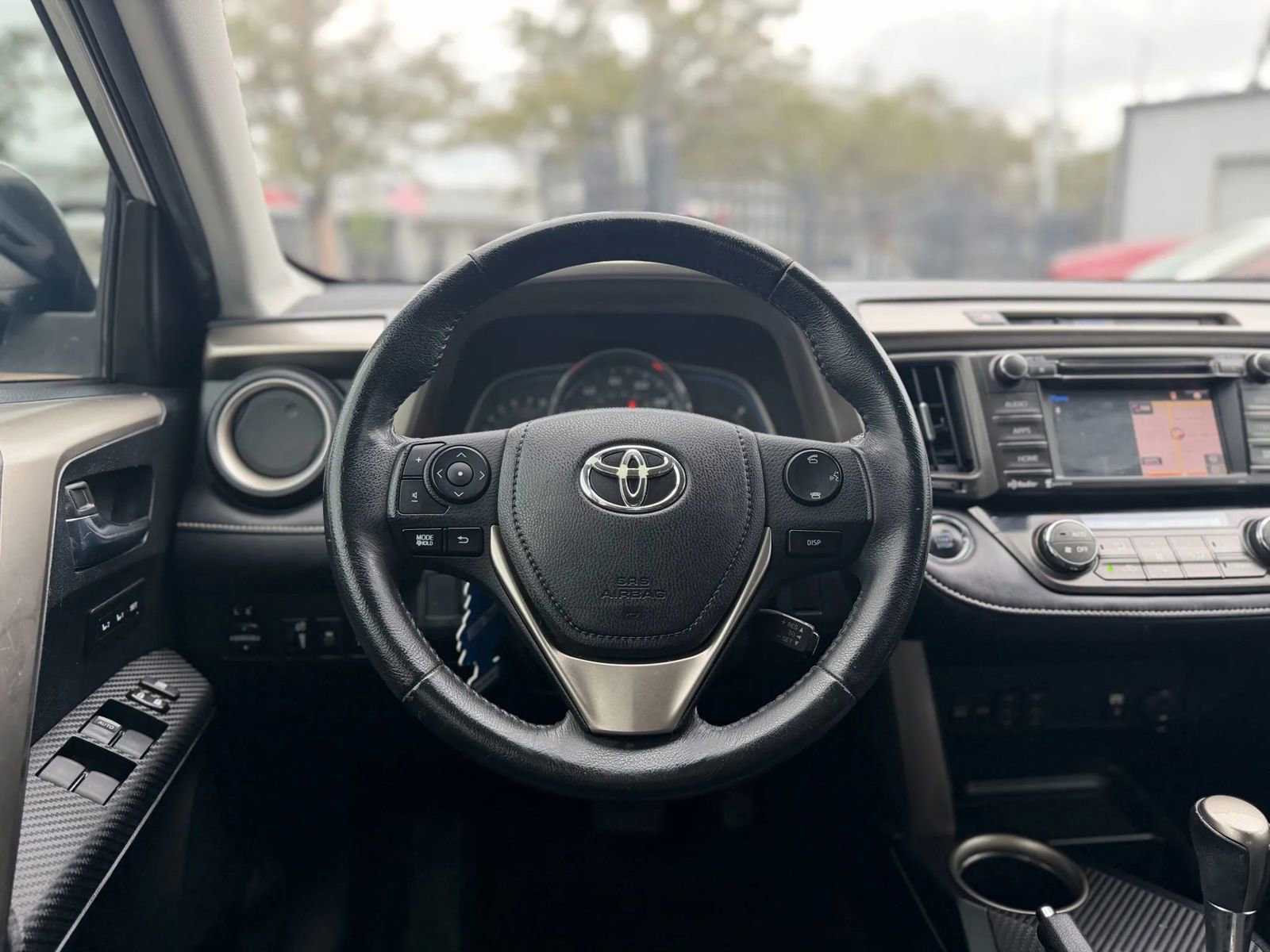 Used 2015 Toyota RAV4 Limited w/ Technology Package image 14