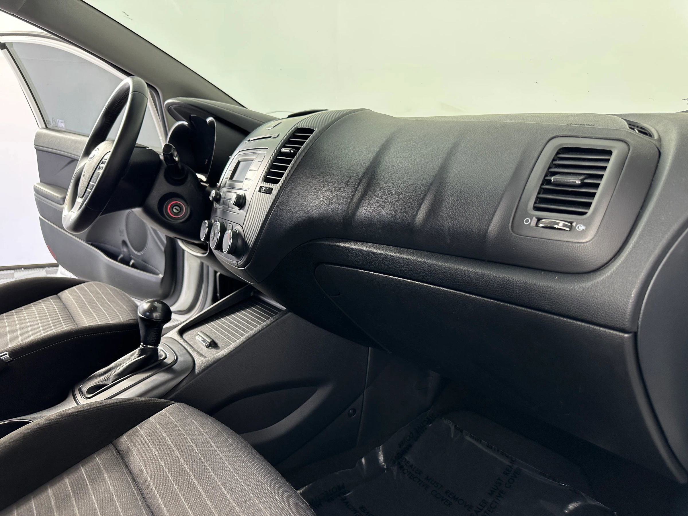 Used 2015 Kia Forte EX image 35