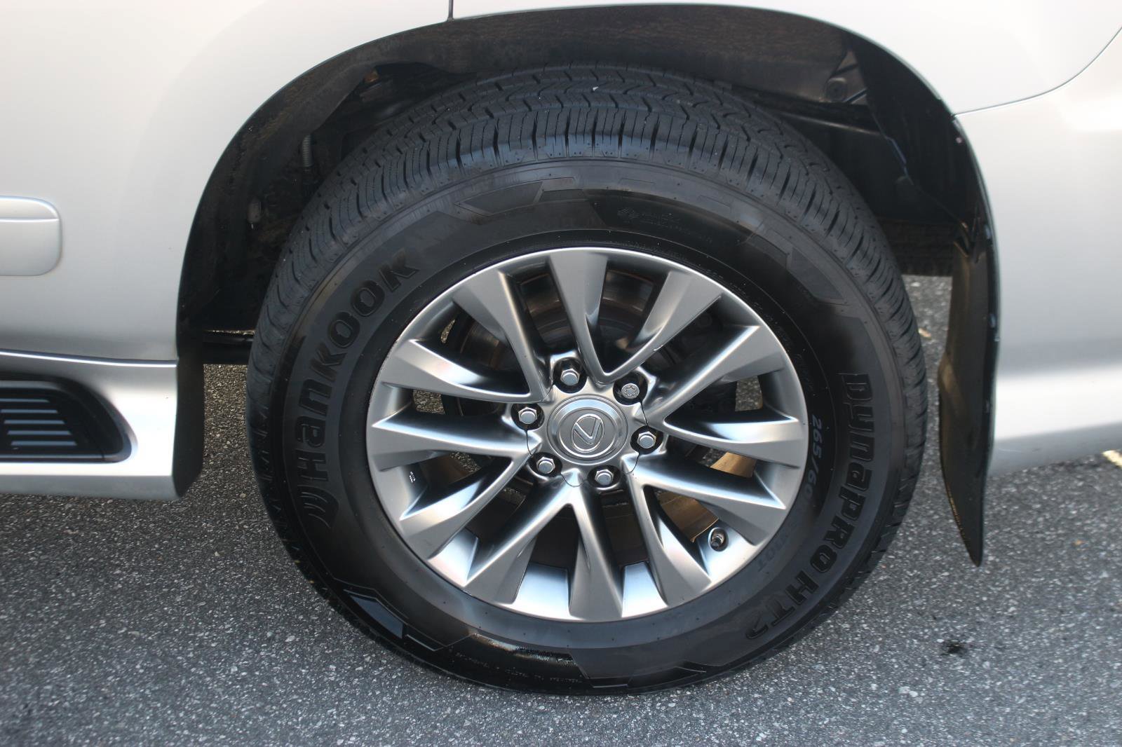 Used 2016 Lexus GX 460 Luxury AWD/4WD image 42