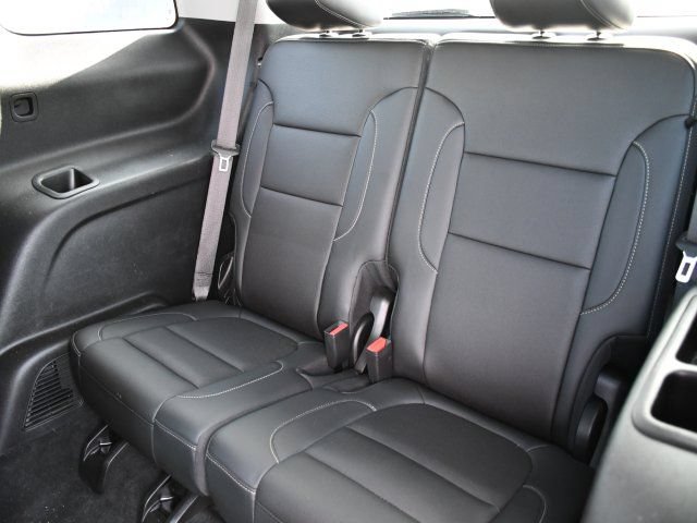 Used 2023 GMC Acadia SLT w/ Technology Package FWD image 23