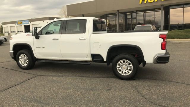 Used 2024 Chevrolet Silverado 3500 LTZ AWD/4WD image 6