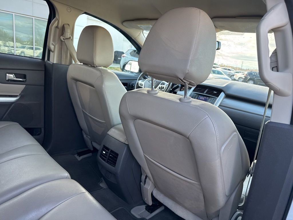 Used 2013 Ford Edge SEL image 21