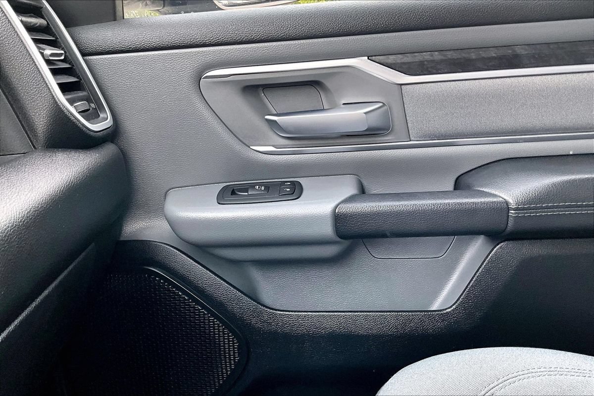 Used 2021 RAM 1500 Big Horn AWD/4WD image 32