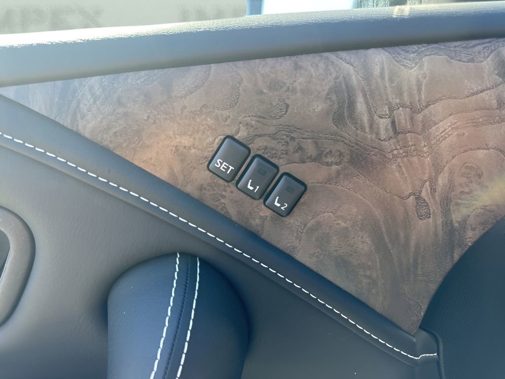 Used 2023 INFINITI QX80 Premium Select w/ Cargo Package image 11