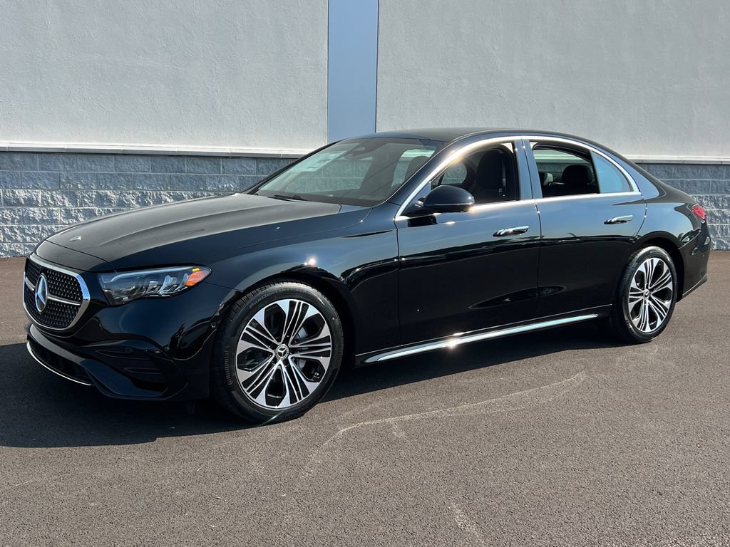 New 2026 Mercedes-Benz E 350 4MATIC Sedan image 1