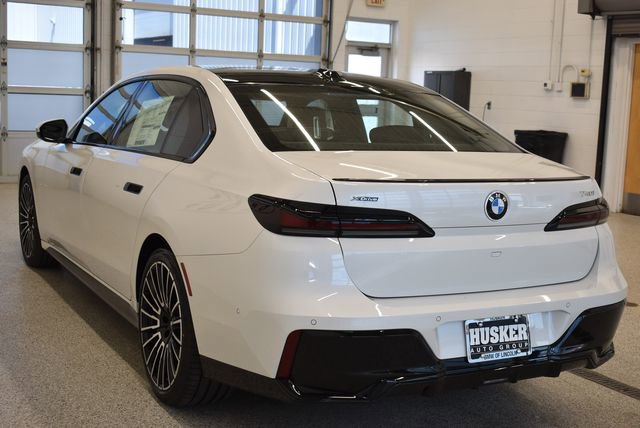 New 2026 BMW 740i xDrive w/ Premium Package AWD/4WD image 10