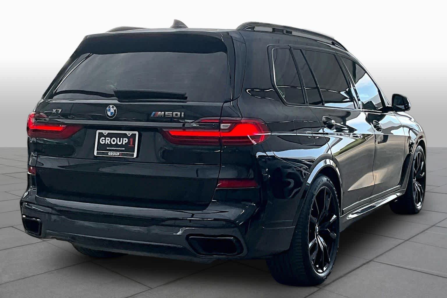 Used 2022 BMW X7 M50i AWD/4WD image 13