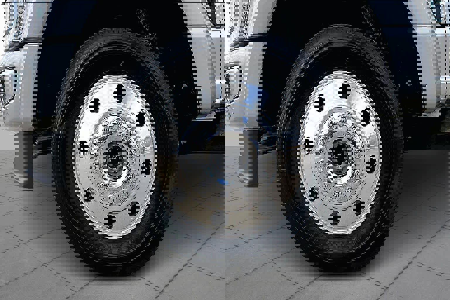 Used 2024 Ford F450 Limited image 14