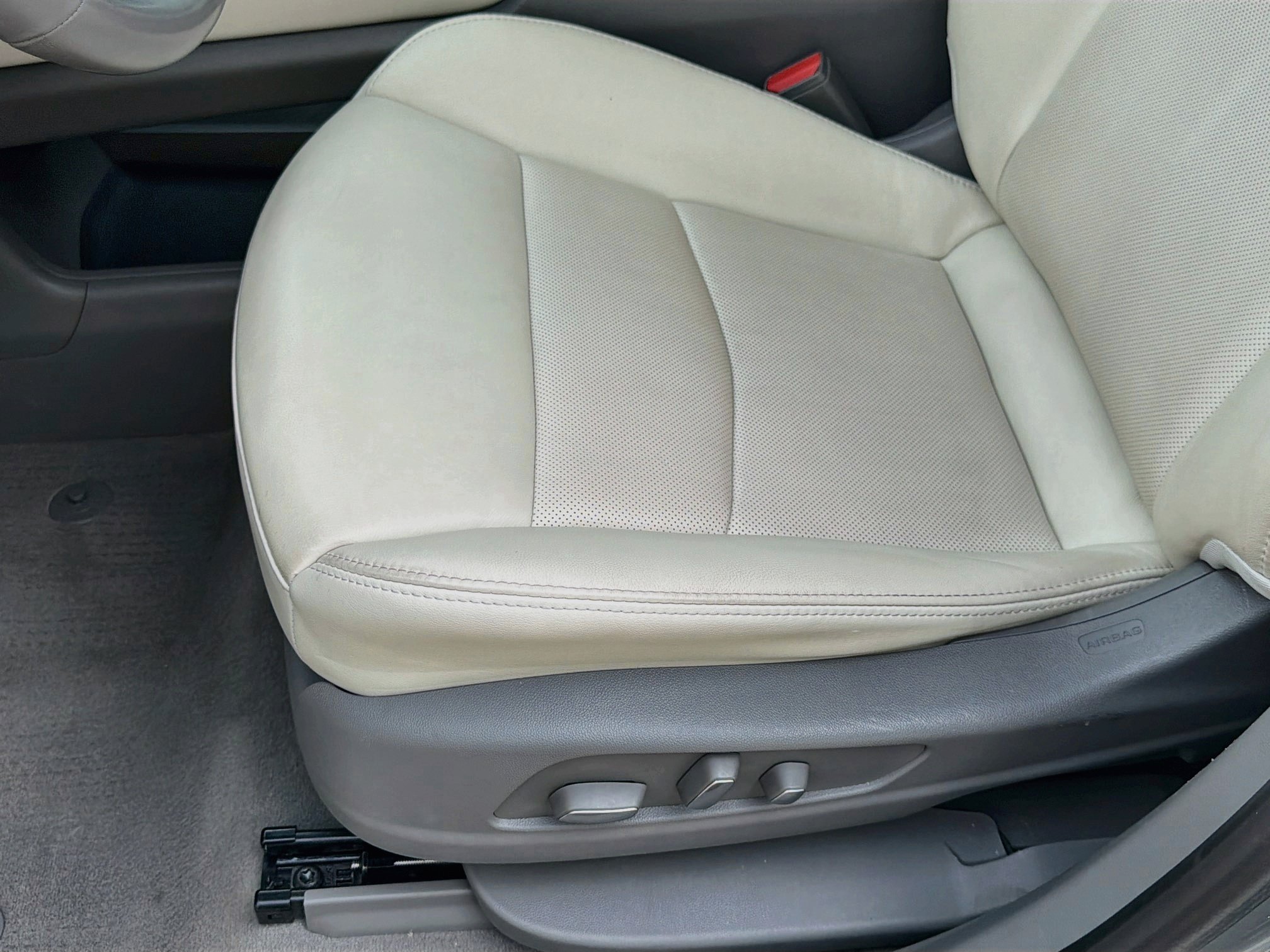 Certified 2024 Cadillac XT6 Premium Luxury w/ Technology Package FWD image 20