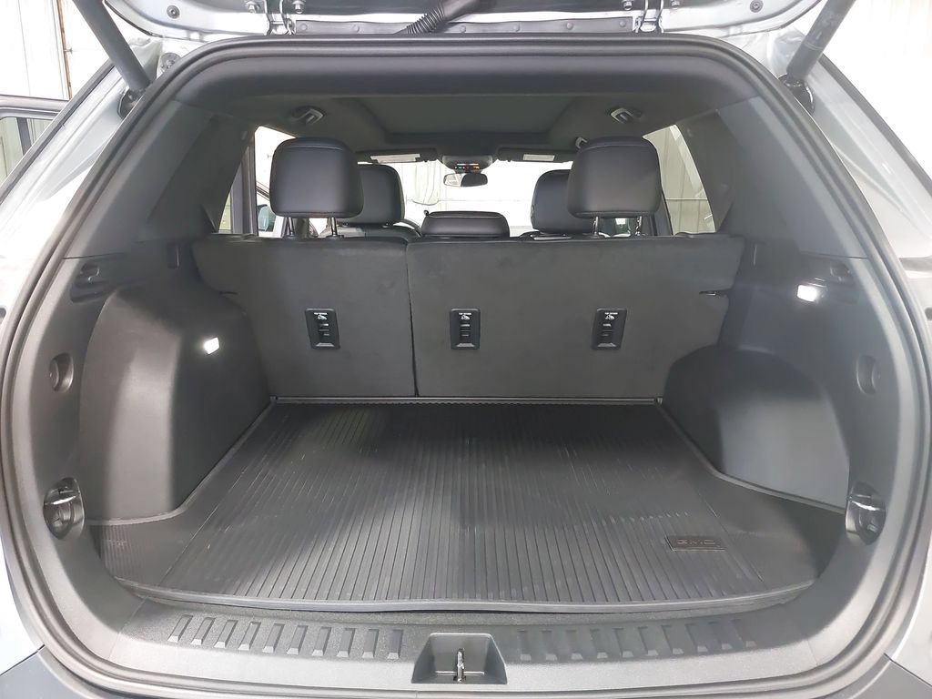 New 2026 GMC Terrain Elevation w/ Elevation Premium Package FWD image 12