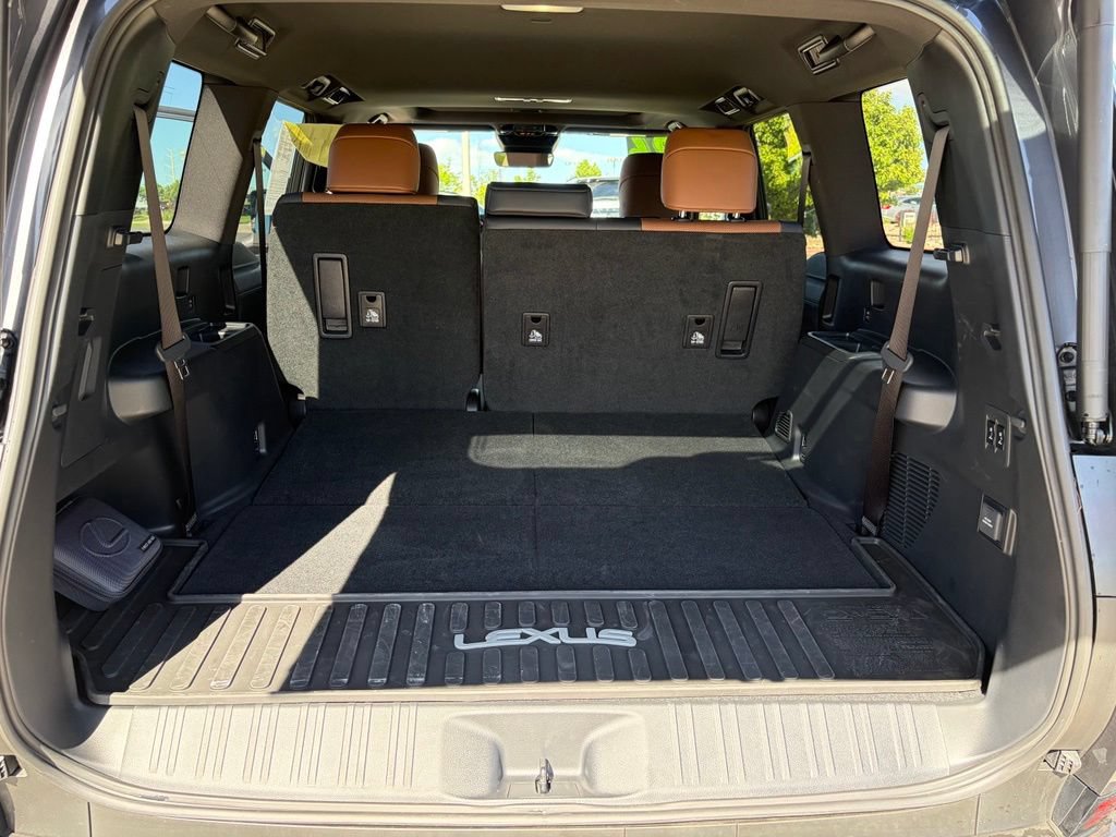 Used 2026 Lexus GX 550 w/ Accessory Package (2T) AWD/4WD image 15