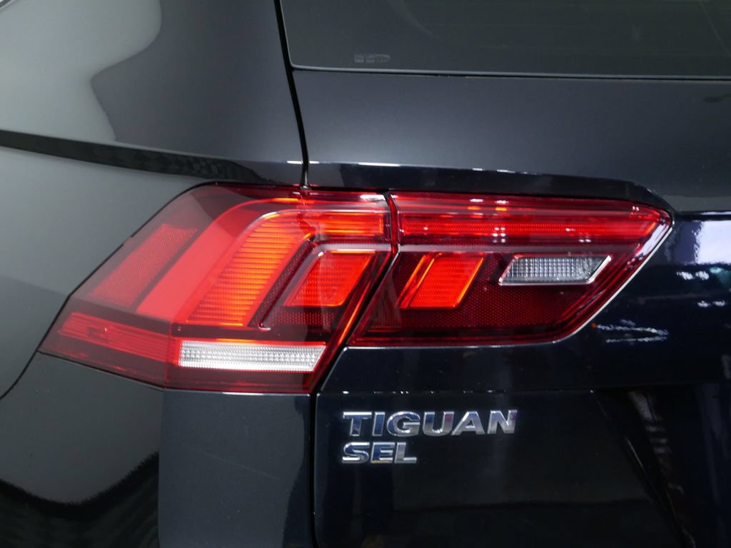 Used 2019 Volkswagen Tiguan SEL AWD/4WD image 12