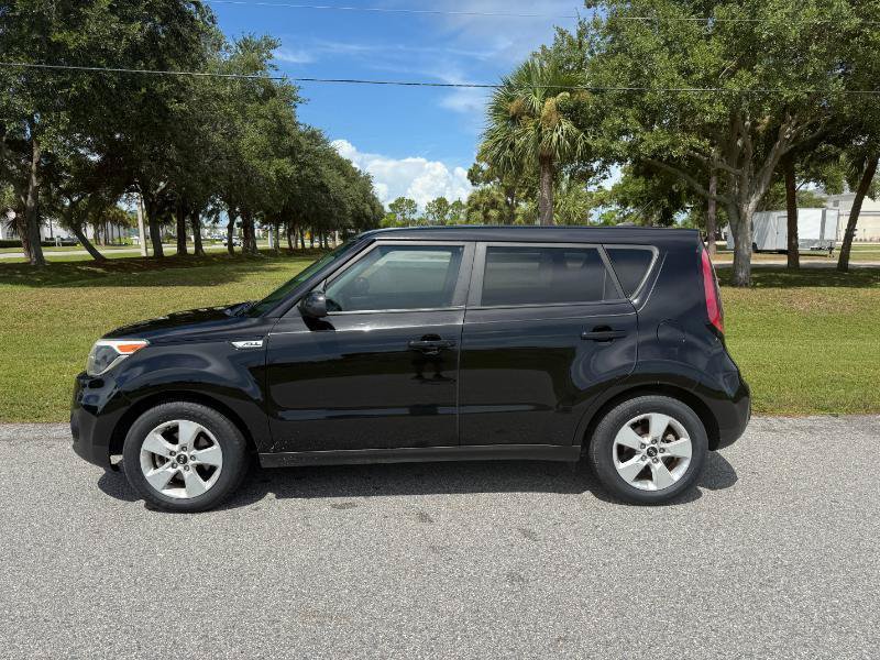 Used 2018 Kia Soul FWD image 3