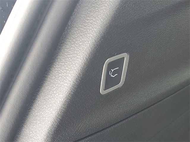 New 2026 Chrysler Pacifica Select image 8