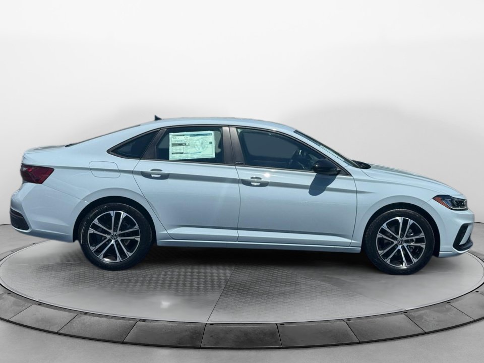 New 2026 Volkswagen Jetta Sport FWD image 8