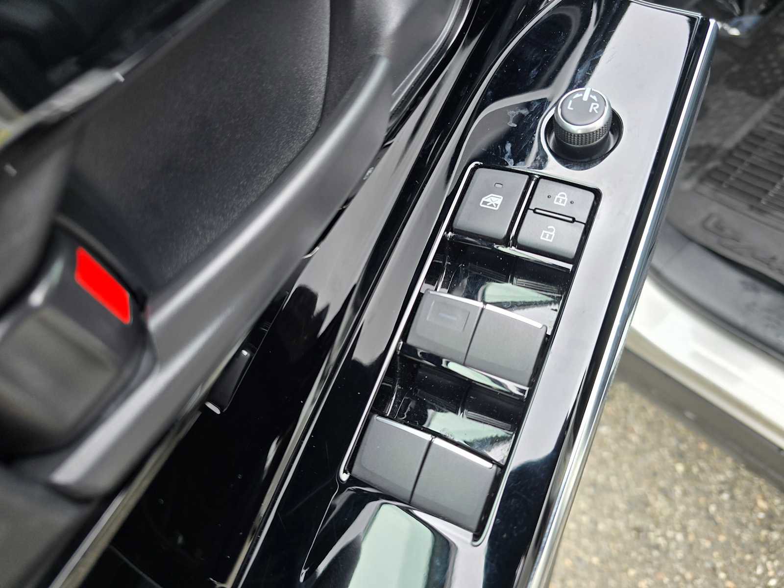 Used 2023 Toyota bZ4X Limited w/ Weather Package image 22