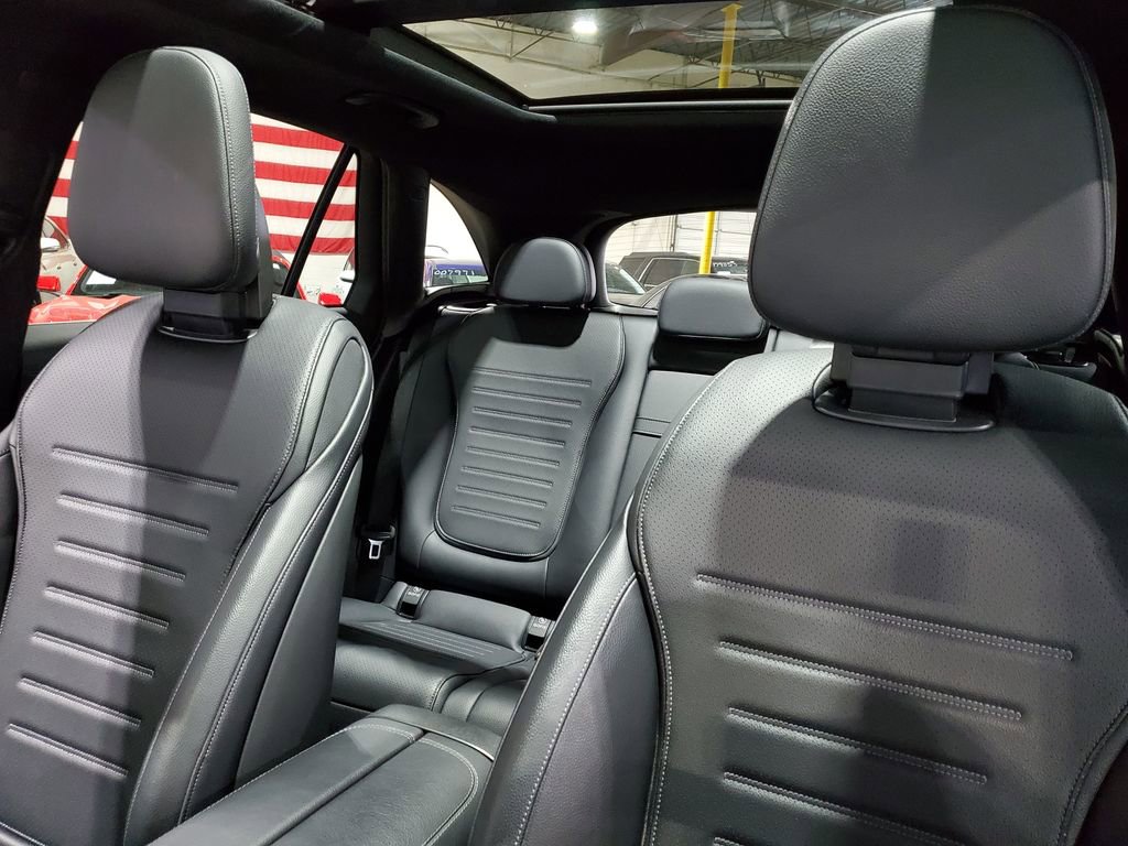 Used 2023 Mercedes-Benz GLC 300 4MATIC image 40