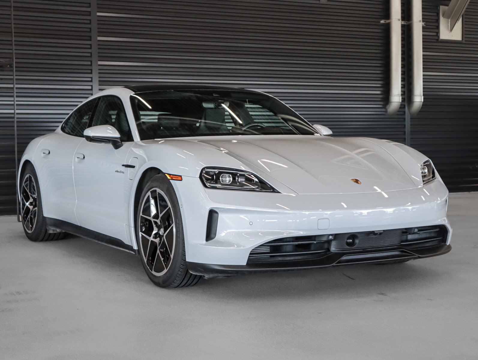 Certified 2025 Porsche Taycan RWD image 7