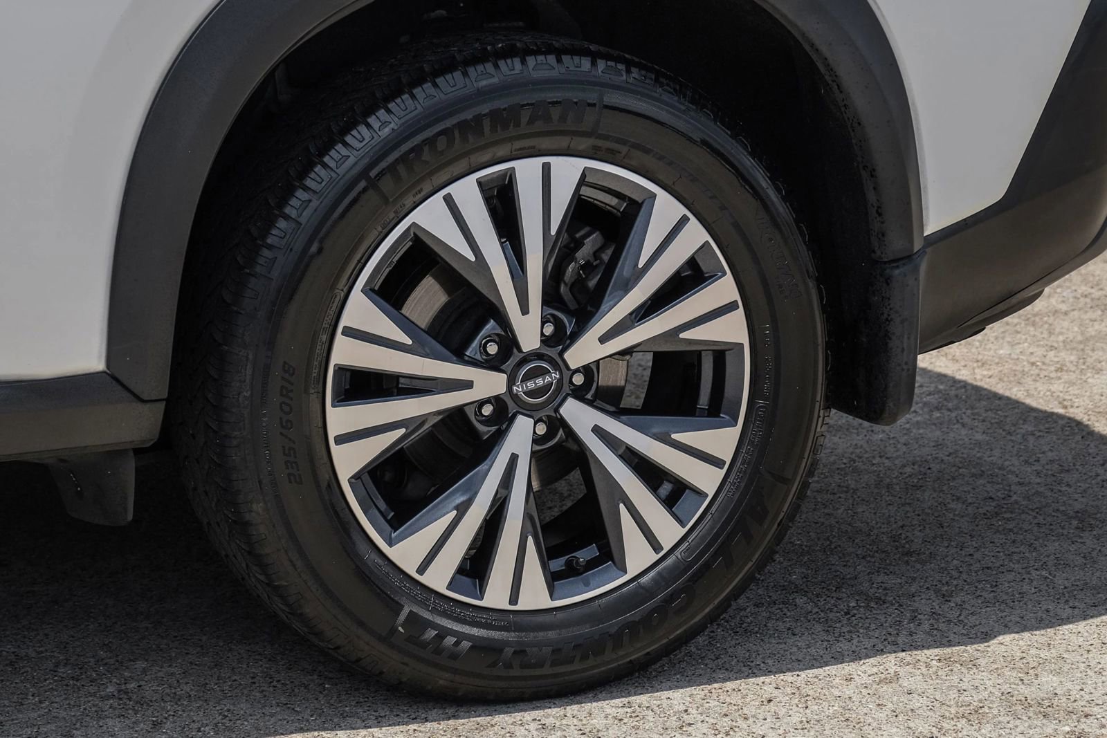 Used 2023 Nissan Rogue SV FWD image 57