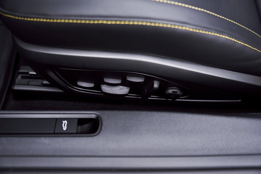 Used 2025 Porsche 911 Turbo S image 36