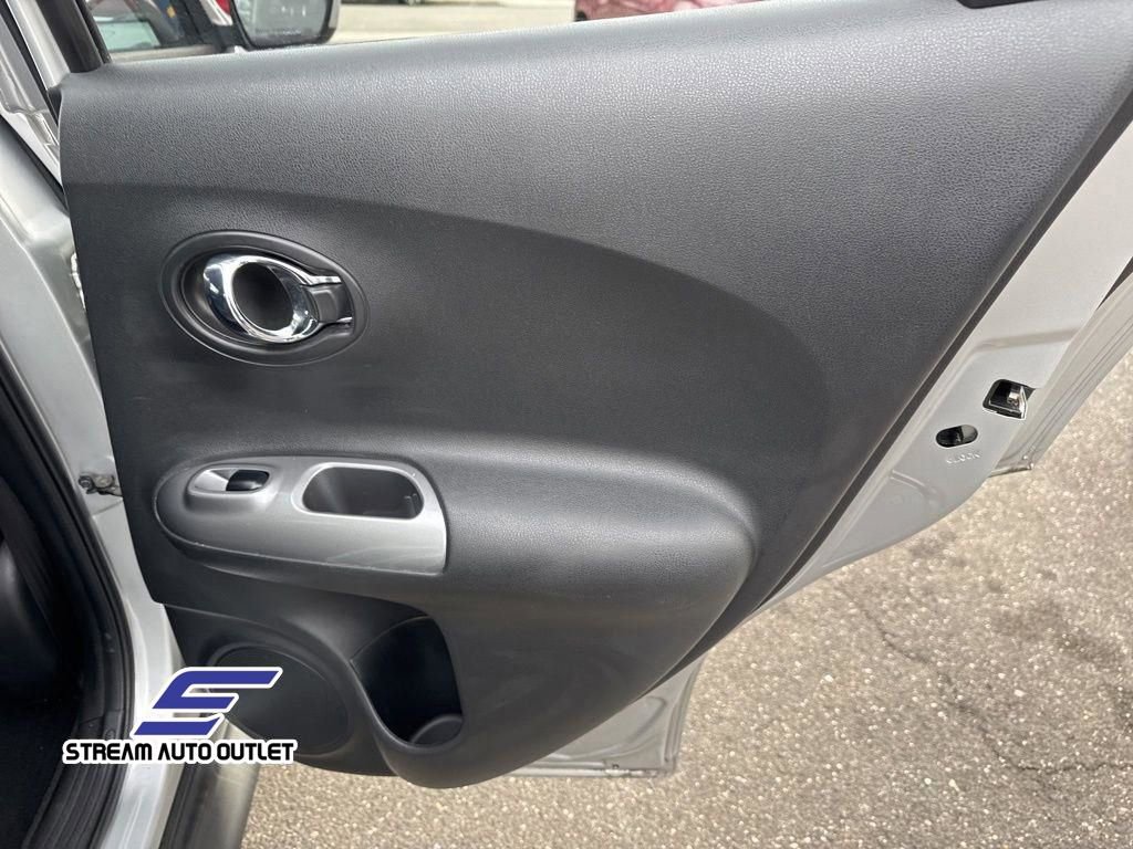 Used 2017 Nissan Juke SV image 27